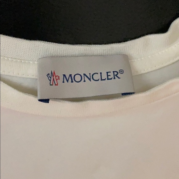 Moncler - Picture 2 of 5